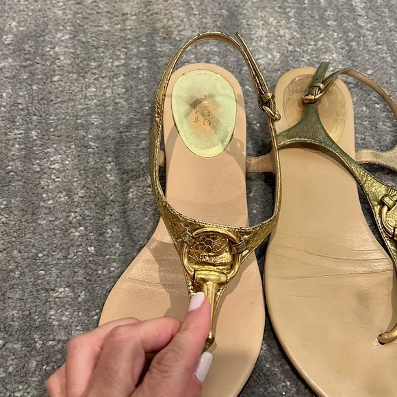 Gucci sandals - gold - Picture 2 of 5